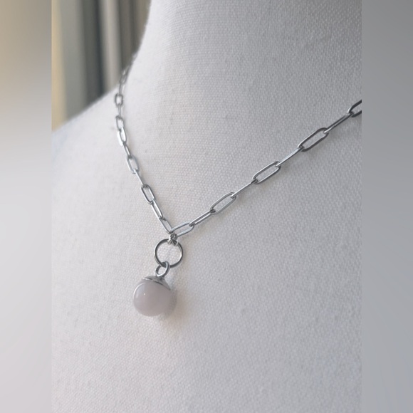 Rose Quart pendant on a Stainless steel Paperclip Chain - Picture 2 of 6